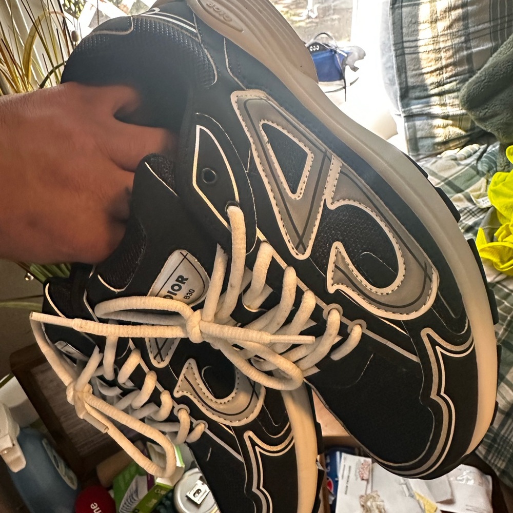 Size 10 men’s 43 euro Dior sneakers